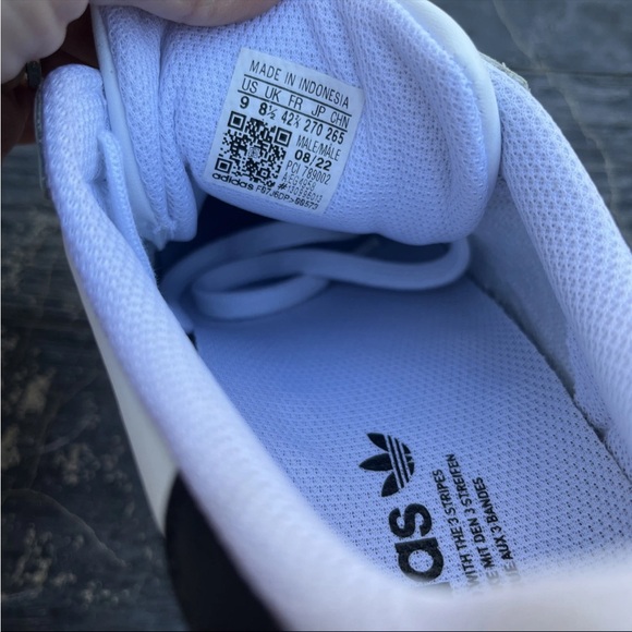 Adidas Superstar White Sneakers Men’s Size 9 - Picture 7 of 8